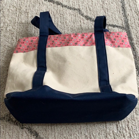 Vineyard vines Alpha Phi tote - Picture 4 of 8